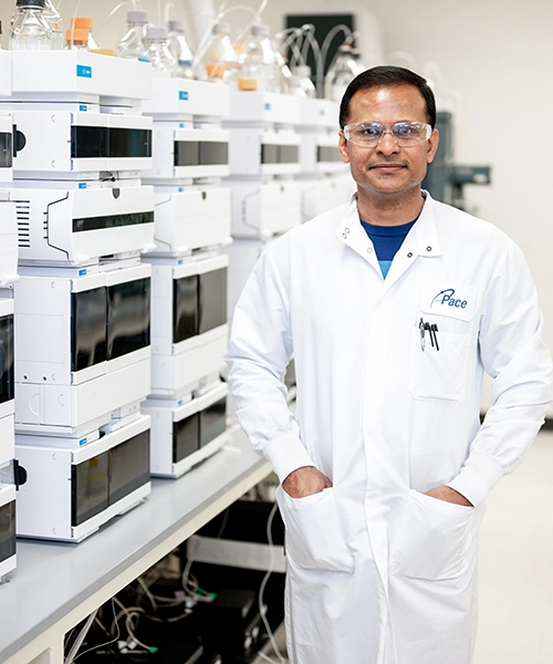 Pace Scientist working in laboratory. Pace Services for Pharmaceutical, Pharma/Biopharma, Biotech industry. Pharma/Biopharmaceutical, Biotech, Pharmaceutical manufacturing, Pharmaceuticals.